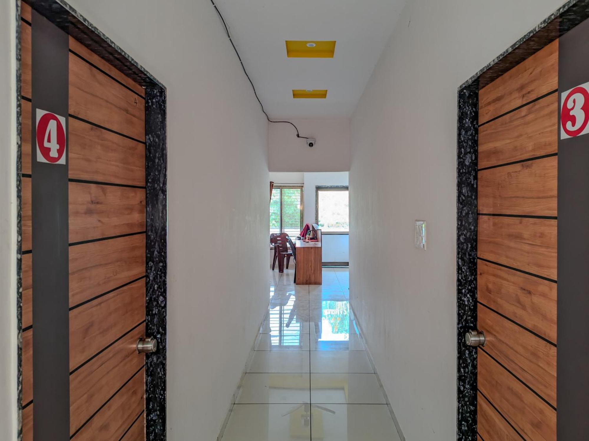 Samrat Homestay Garudeshwar Zewnętrze zdjęcie