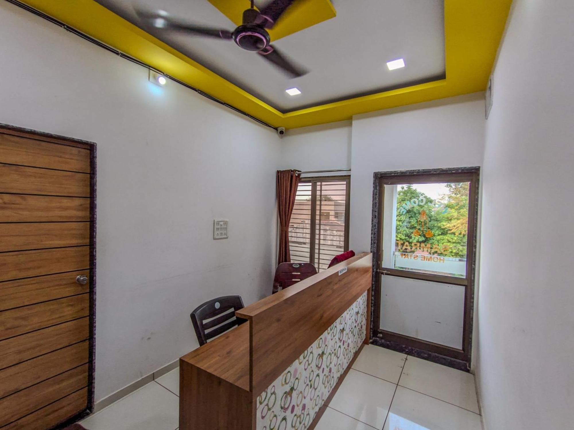 Samrat Homestay Garudeshwar Zewnętrze zdjęcie
